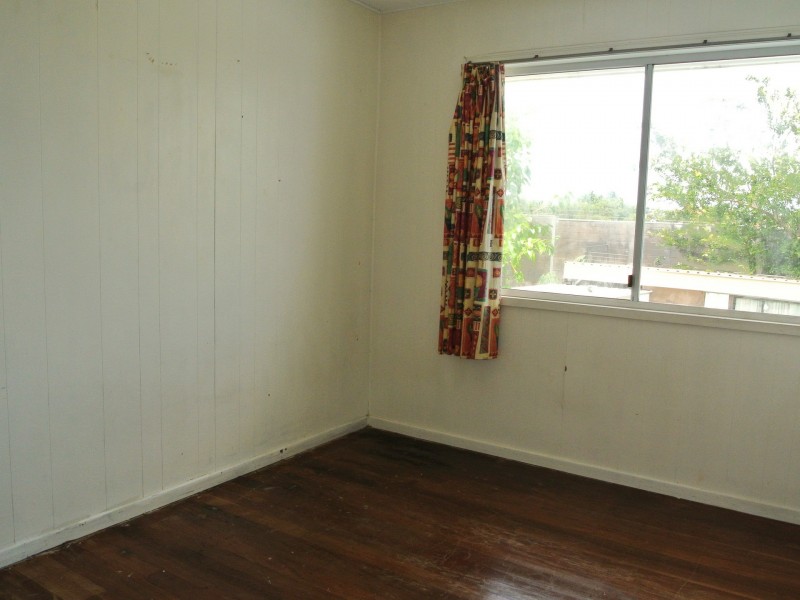 20 Jacaranda Ave, Logan Central QLD 4114