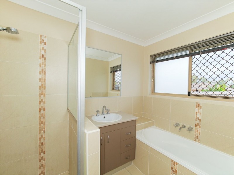 1 Airedale Court, Marsden QLD 4132