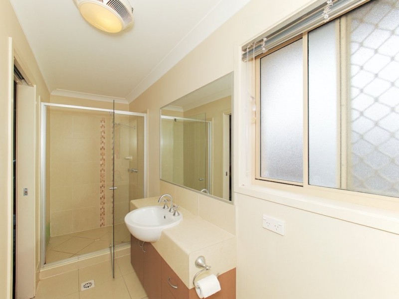 1 Airedale Court, Marsden QLD 4132