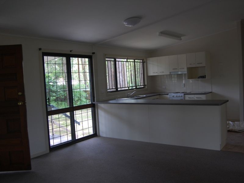 10 Velorum Drive, Kingston QLD 4114