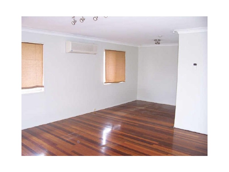 35 Windsor Street, Kingston QLD 4114