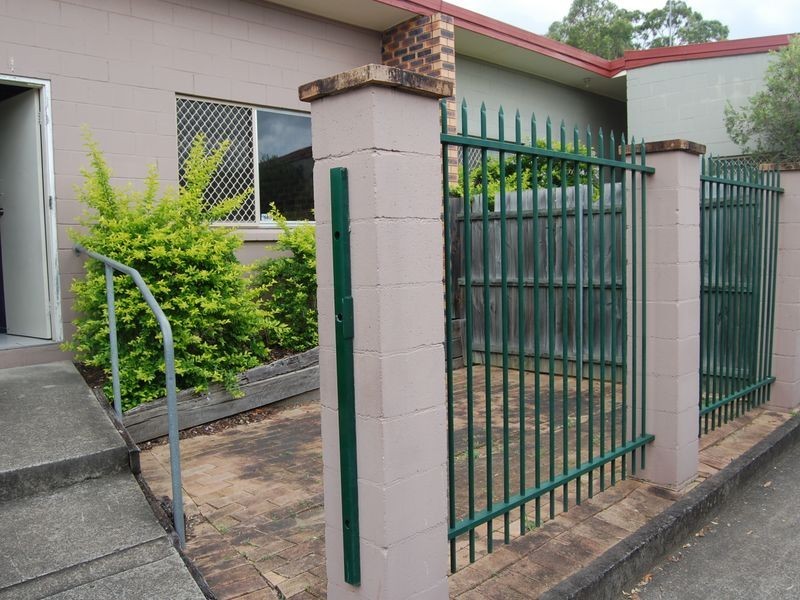 9/12 Defiance Road, Logan Central QLD 4114