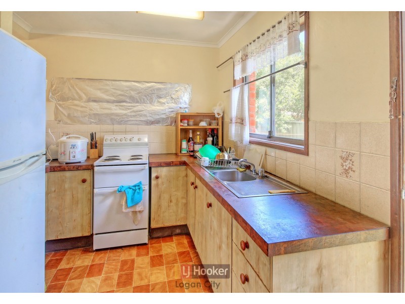 6/24 Garfield Road, Logan Central QLD 4114