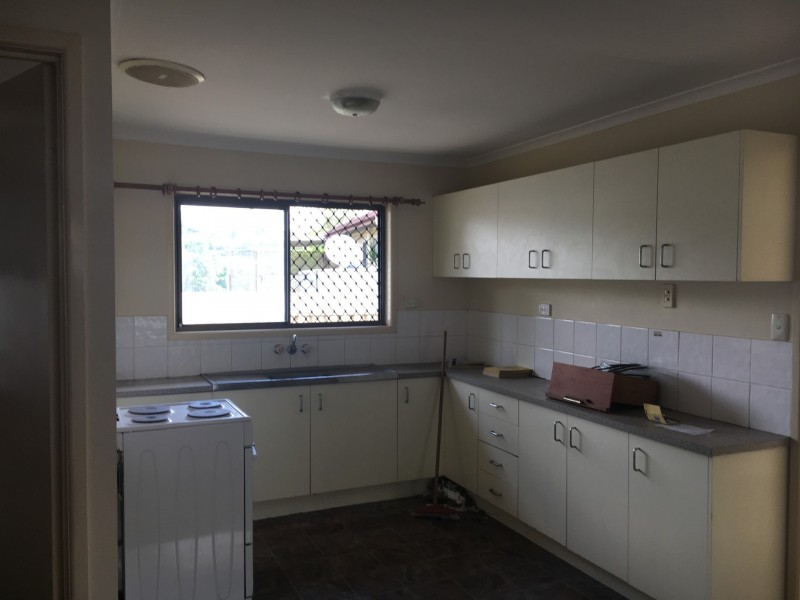 1/2 Lovell St, Slacks Creek QLD 4127