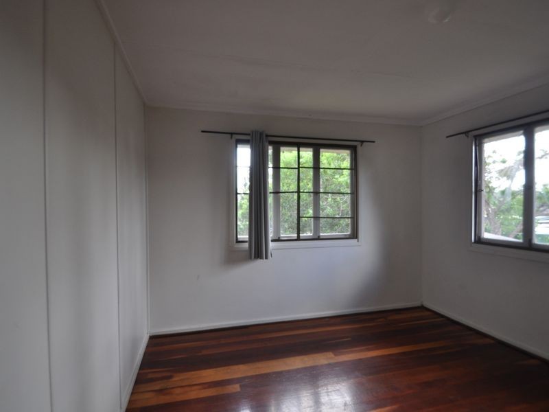 13 Fleur Street, Woodridge QLD 4114