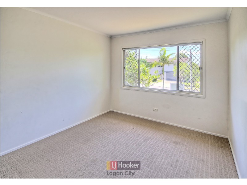 7 Garden Avenue, Woodridge QLD 4114
