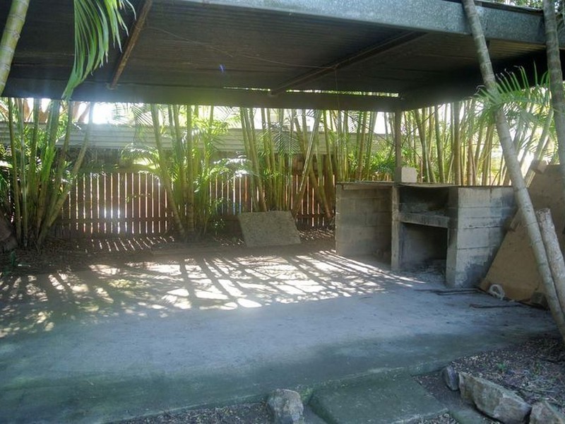 33 Mayes Ave, Logan Central QLD 4114