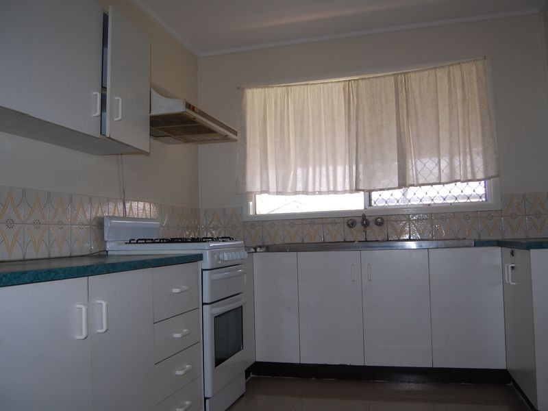 6 Yugumbri St, Woodridge QLD 4114