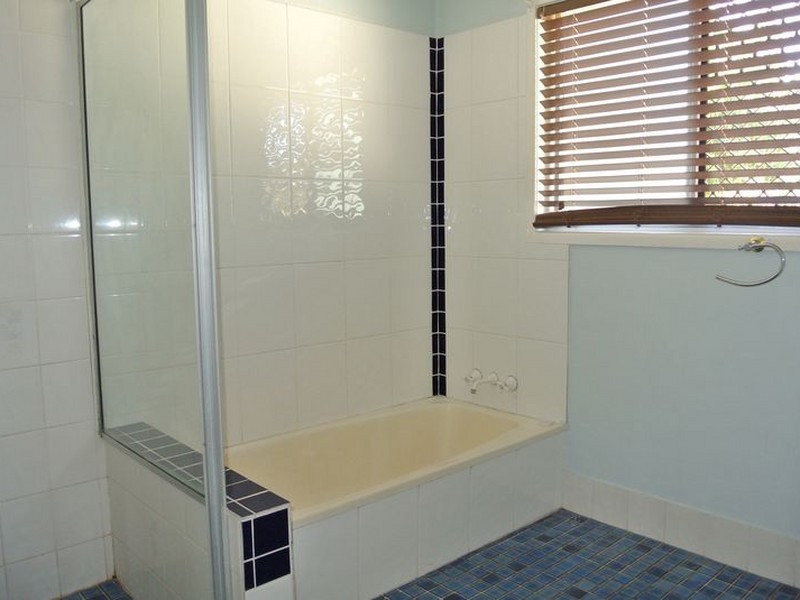 35 Pine Drive, Woodridge QLD 4114