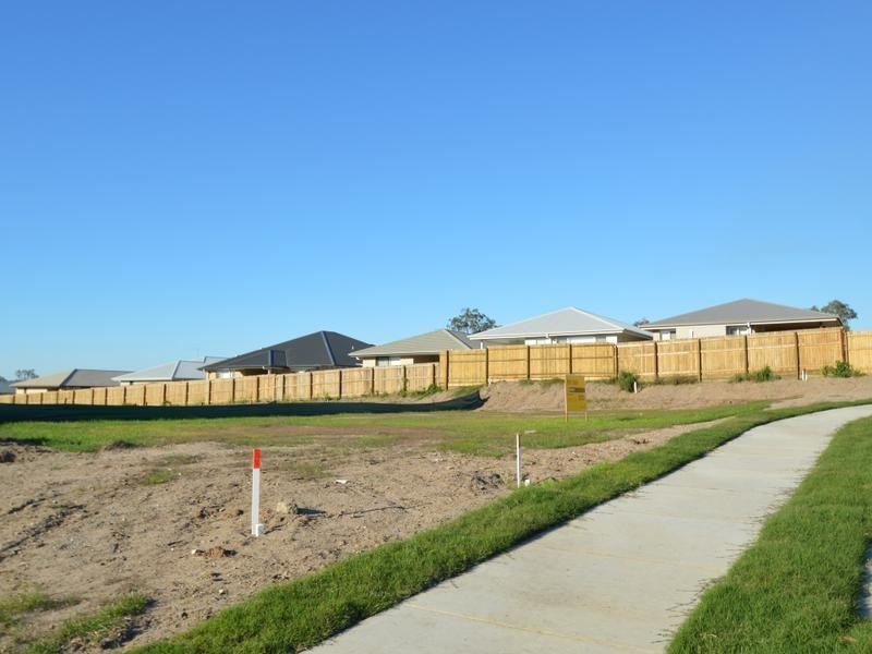 136 School Road, Logan Reserve QLD 4133