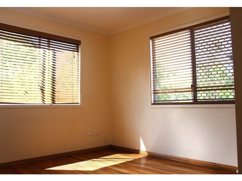 19 Hope Street, Kingston QLD 4114