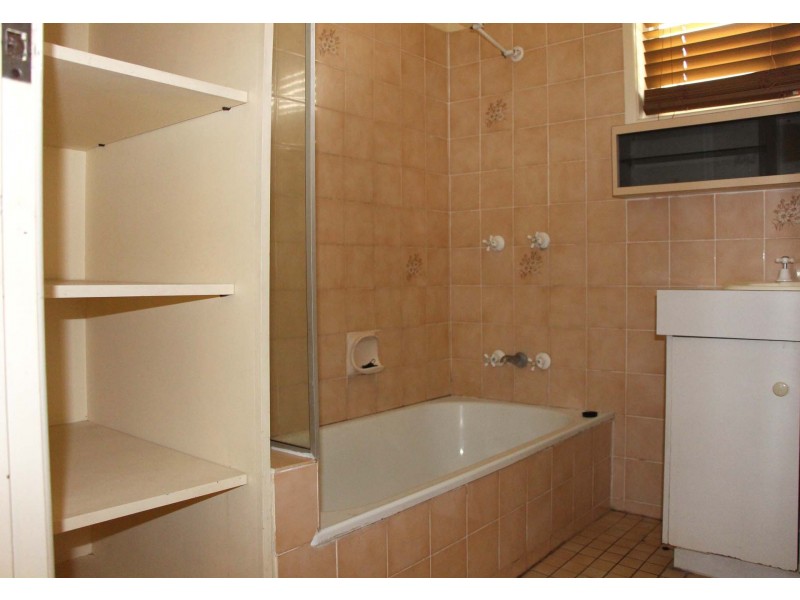 19 Hope Street, Kingston QLD 4114