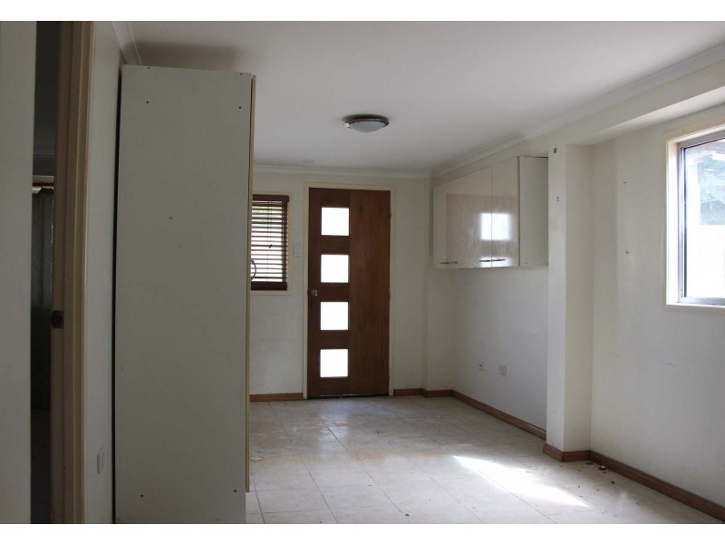 19 Hope Street, Kingston QLD 4114