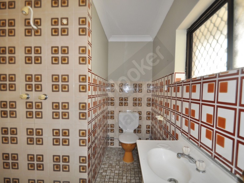 55 Wembley Road, Logan Central QLD 4114