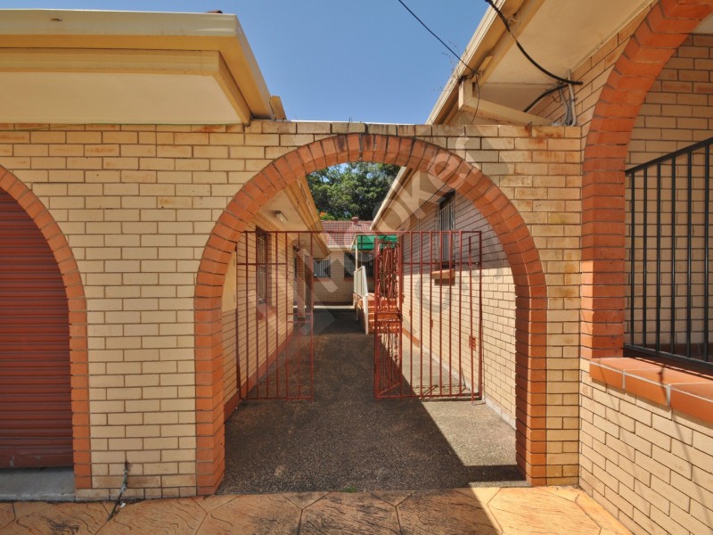 55 Wembley Road, Logan Central QLD 4114