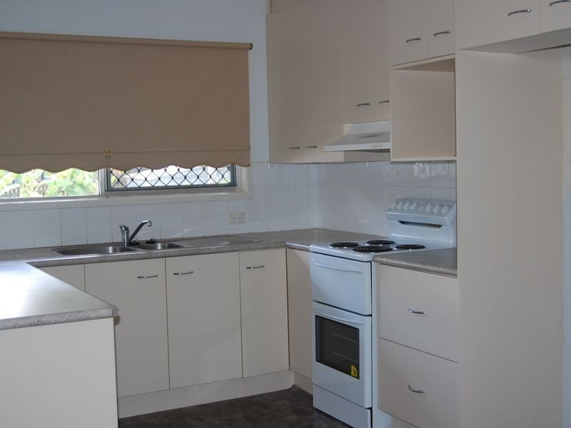 1 Alexander Street, Woodridge QLD 4114