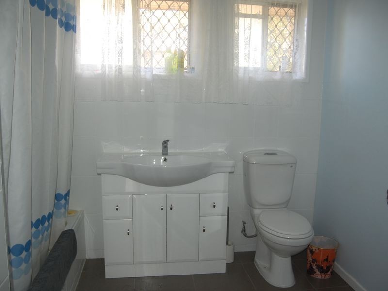 1 Collin Court, Kingston QLD 4114