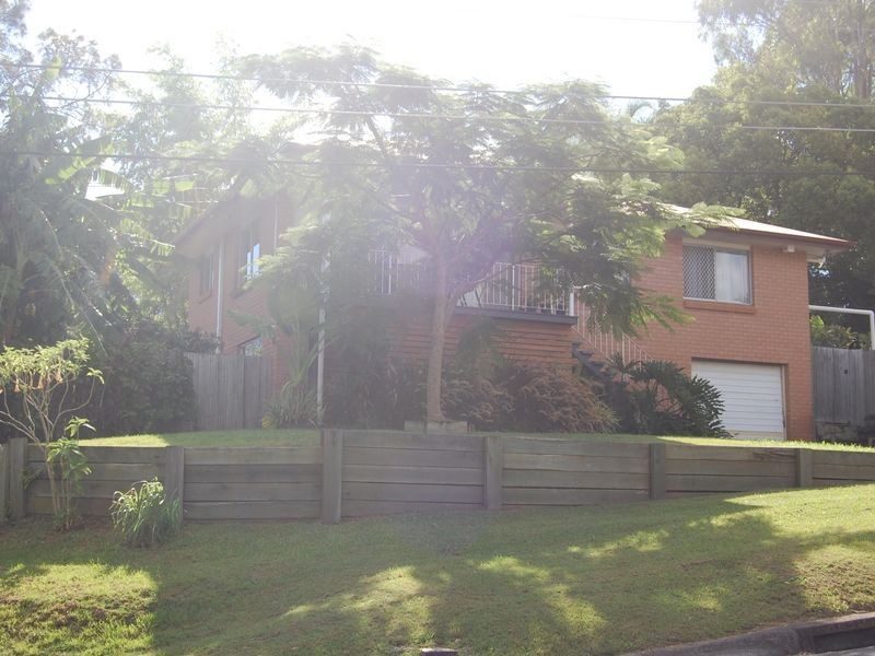 1 Collin Court, Kingston QLD 4114