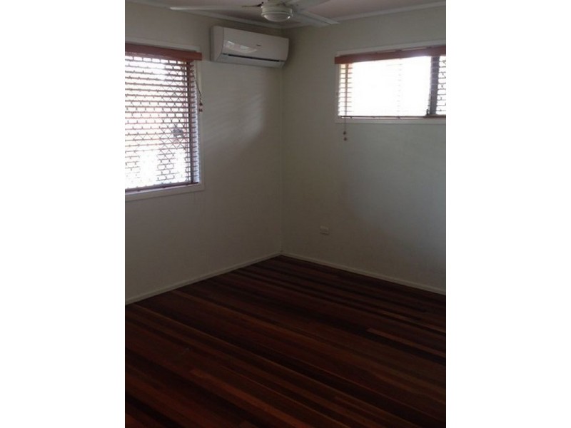 16 Joyal St, Logan Central QLD 4114