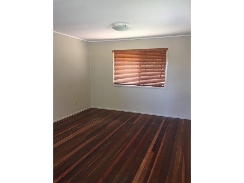 16 Joyal St, Logan Central QLD 4114