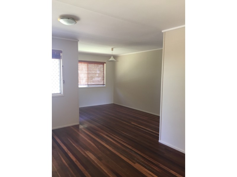 16 Joyal St, Logan Central QLD 4114