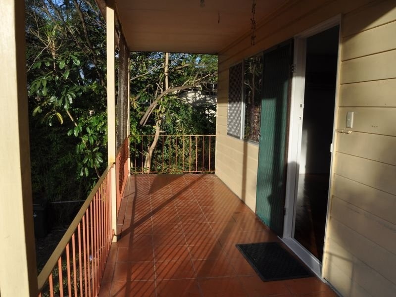 12 Cypress, Woodridge QLD 4114