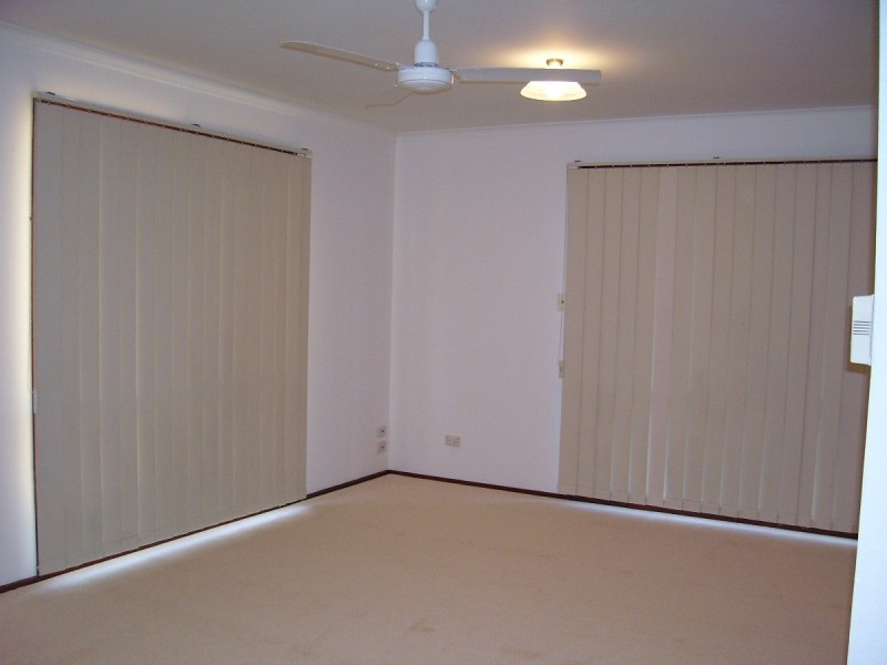 13 Sarah Street, Loganlea QLD 4131