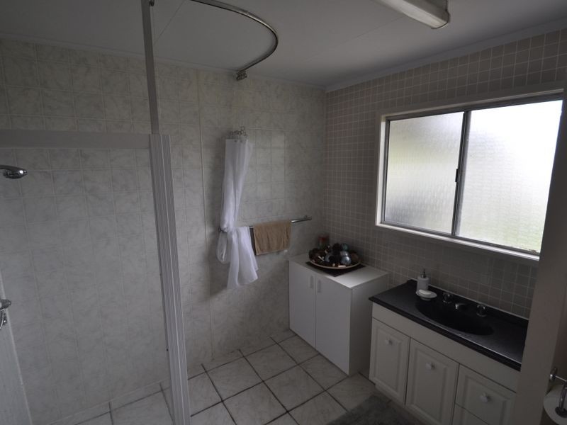 77 Fourth Ave, Marsden QLD 4132