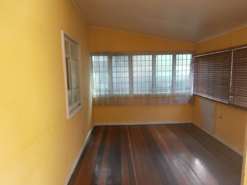 21 Charles Avenue, Logan Central QLD 4114