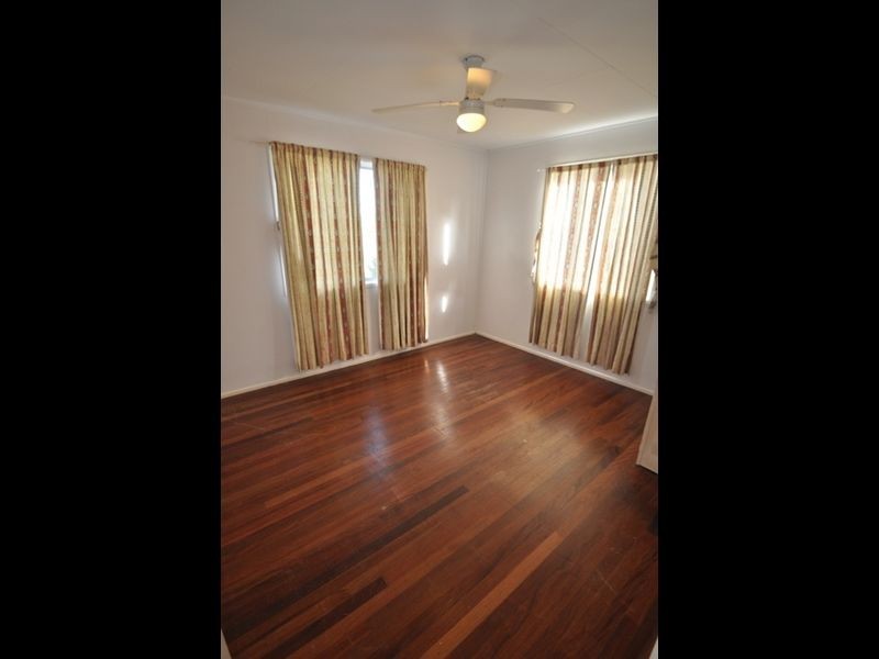 7 Charles Avenue, Logan Central QLD 4114