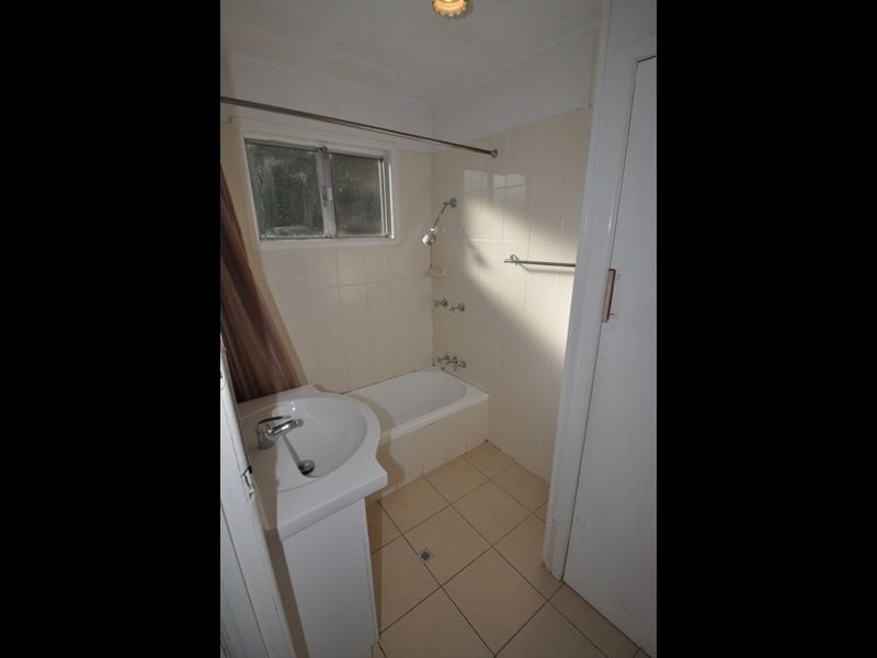 7 Charles Avenue, Logan Central QLD 4114