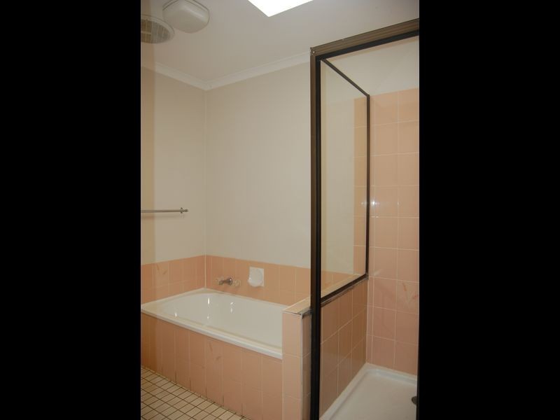 2/124 Smith Road, Woodridge QLD 4114
