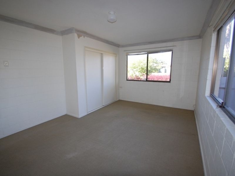 9 Short Street, Loganlea QLD 4131