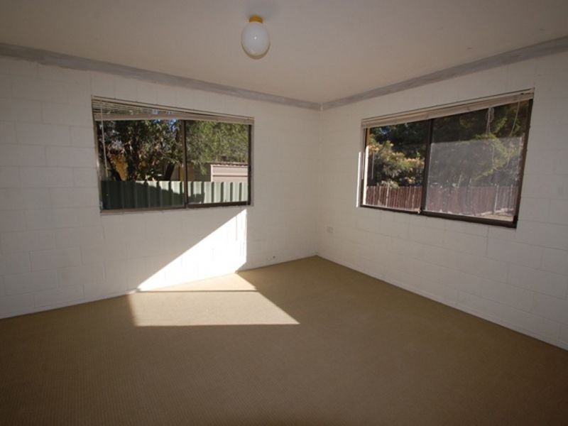 9 Short Street, Loganlea QLD 4131