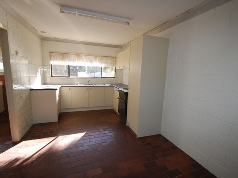 9 Short Street, Loganlea QLD 4131