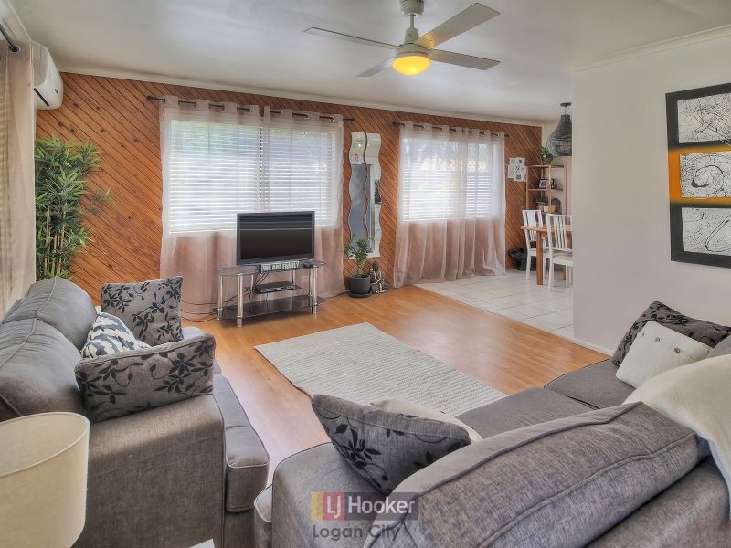 2/9 Canopus Court, Kingston QLD 4114