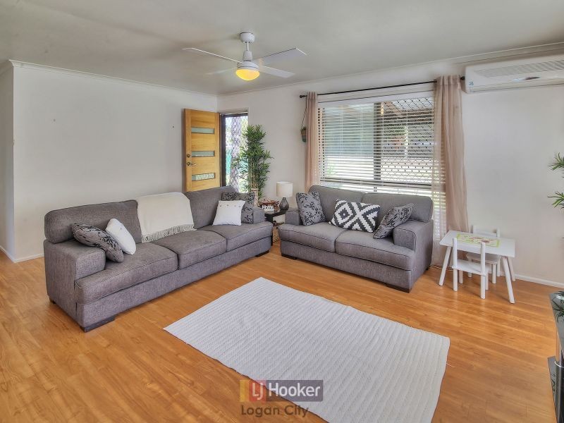 2/9 Canopus Court, Kingston QLD 4114