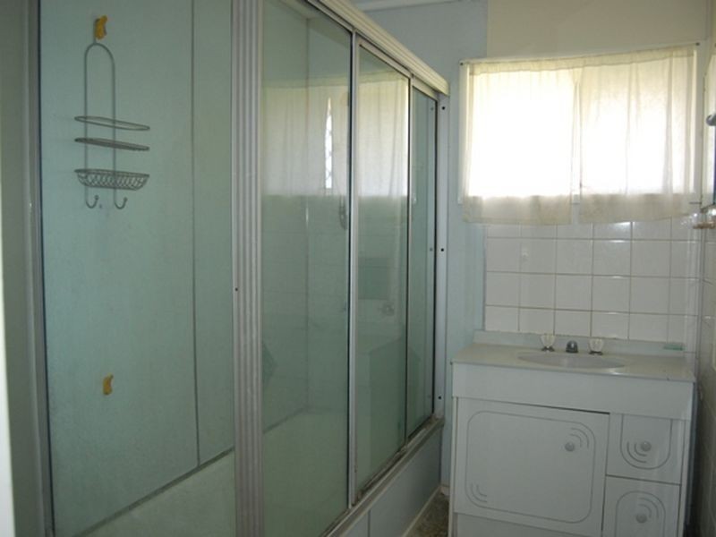 6 Yugumbri Crescent, Logan Central QLD 4114