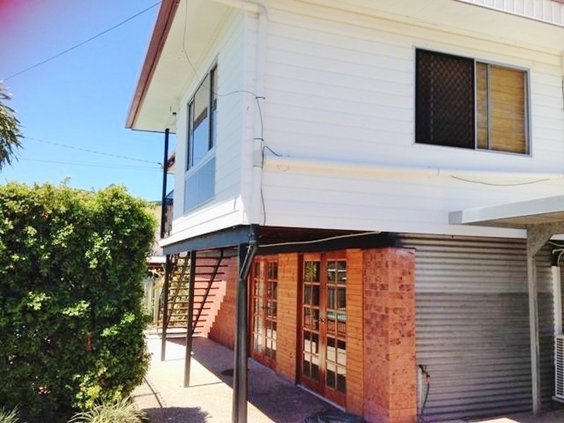 34 Ashton Street, Kingston QLD 4114