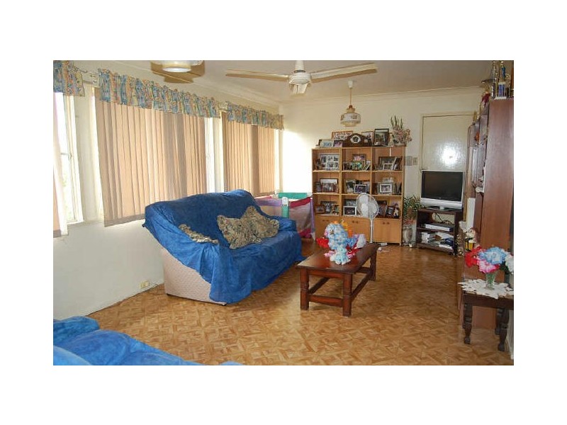 11 Welbeck Street, Logan Central QLD 4114