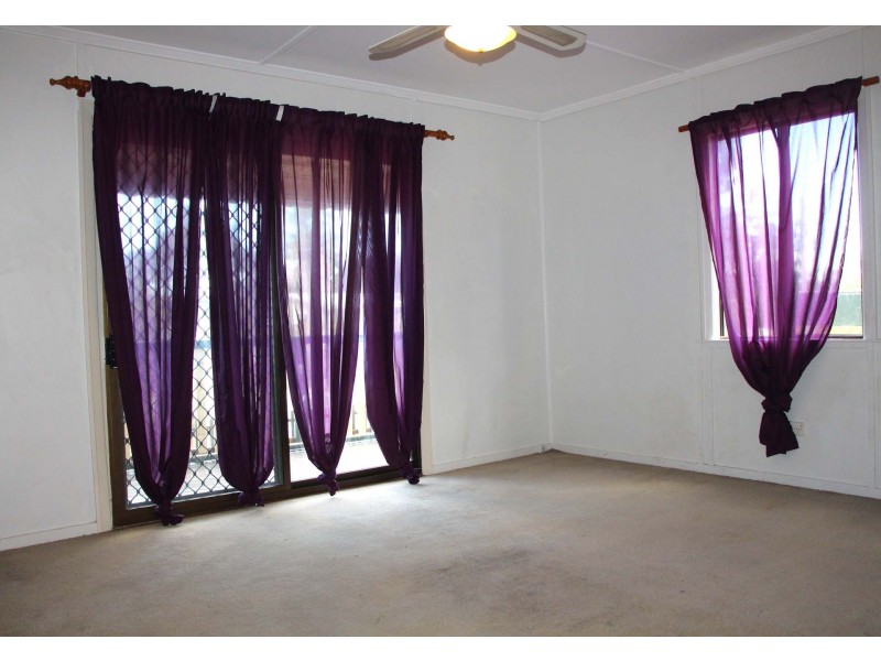 27 Mayes Ave, Logan Central QLD 4114