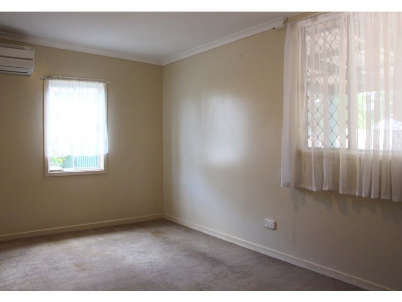 27 Mayes Ave, Logan Central QLD 4114