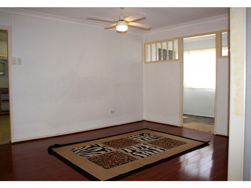 27 Mayes Ave, Logan Central QLD 4114
