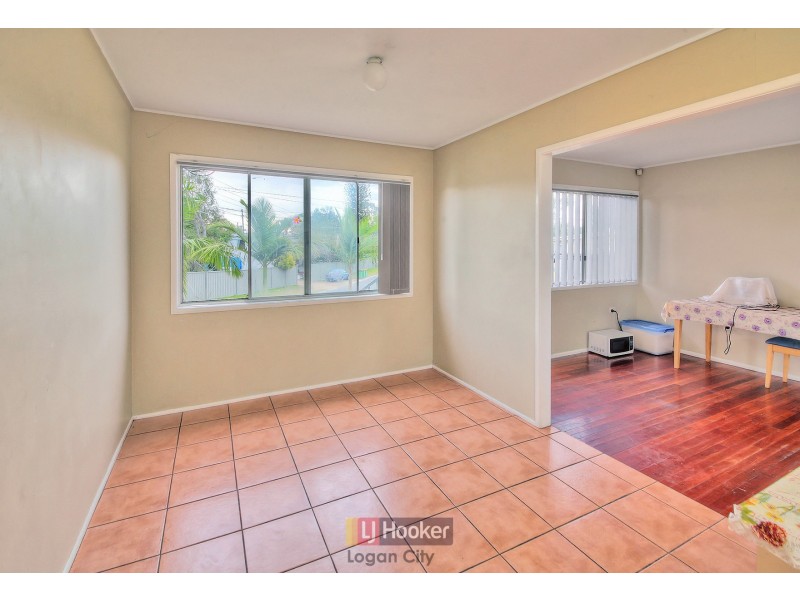 12 Redford Street, Kingston QLD 4114