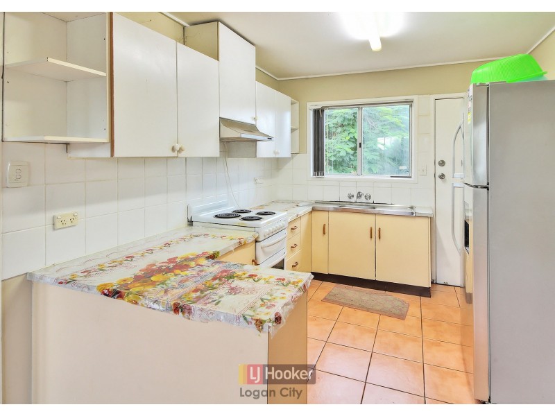 12 Redford Street, Kingston QLD 4114