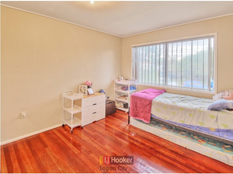 12 Redford Street, Kingston QLD 4114