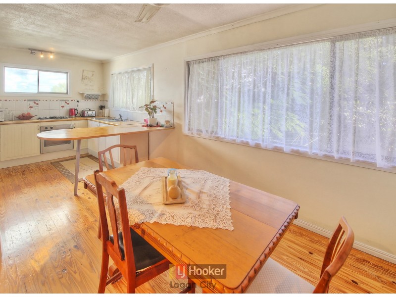 10 Burke Street, Woodridge QLD 4114