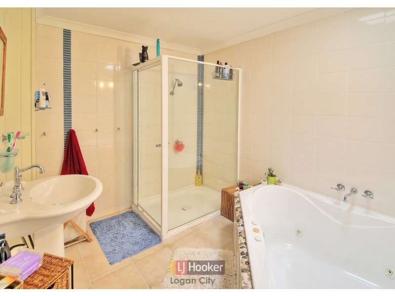 10 Burke Street, Woodridge QLD 4114