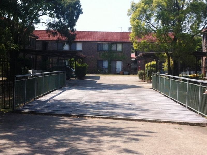 10/41 Defiance Road, Logan Central QLD 4114