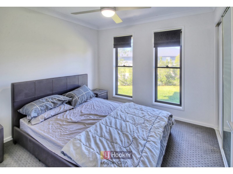 69 Sanctuary Parkway, Waterford QLD 4133